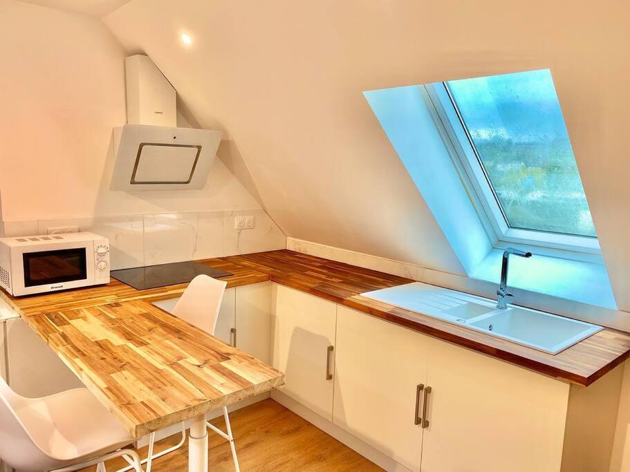 Appartement Renove Proche Gare Quimper Exterior photo